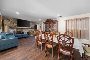 7 Sprat St, Medford, NY 11763 - Photo 28