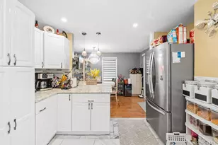 94-46 214th Pl, Queens Village, NY 11428 - Photo 10