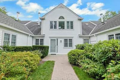 100 Brook Hills Circle #28B, White Plains, NY 10605 - Photo 1