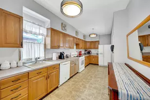 1650 Research Ave, Bronx, NY 10465 - Photo 8