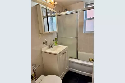 43-36 Robinson Street #3L, Flushing, NY 11355 - Photo 6