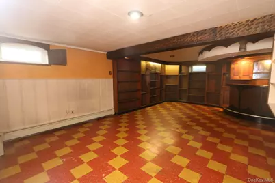 43 Ivanhoe Place, Valley Stream, NY 11580 - Photo 10