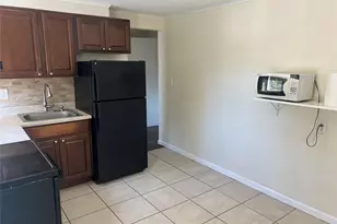 23 Luther Pl, Huntington Station, NY 11746 - Photo 6