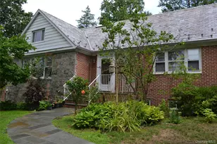 622 James St, Pelham, NY 10803 - Photo 2