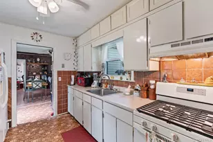 125 1st St, Brentwood, NY 11717 - Photo 8