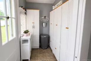 185 Ferndale Blvd, Islip, NY 11751 - Photo 12