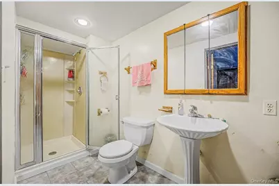 28 Greenvale Lane, Syosset, NY 11791 - Photo 12