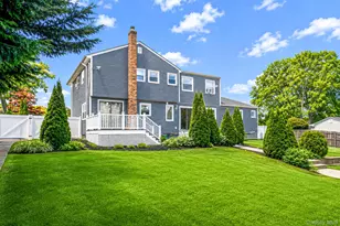 65 Avenue D, Farmingville, NY 11738 - Photo 2