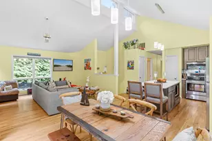 14 Hoover Ct, Montauk, NY 11954 - Photo 2
