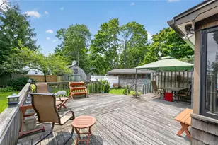 42 Cedar St, Islip, NY 11751 - Photo 28