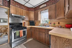 42 Cedar St, Islip, NY 11751 - Photo 22