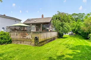 42 Cedar St, Islip, NY 11751 - Photo 32