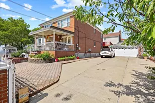 150-26 122nd St, Ozone Park, NY 11420 - Photo 4