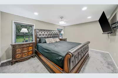 150 Serpentine Lane, Islandia, NY 11749 - Photo 12