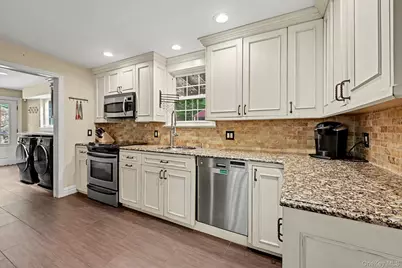 1800 Saw Mill River Road, White Plains, NY 10607 - Photo 12