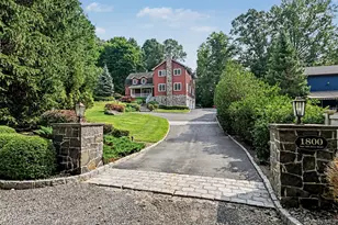 1800 Saw Mill River Rd, White Plains, NY 10607 - Photo 2