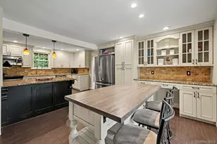 1800 Saw Mill River Rd, White Plains, NY 10607 - Photo 16