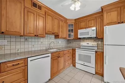 196 Long Hill Drive #B, Yorktown Heights, NY 10598 - Photo 10
