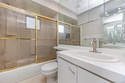371 Grand Boulevard, Deer Park, NY 11729 - Photo 16