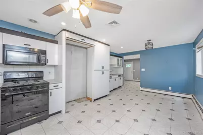 371 Grand Boulevard, Deer Park, NY 11729 - Photo 12