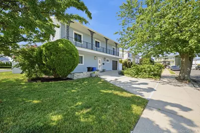 133 Meister Boulevard, Freeport, NY 11520 - Photo 2