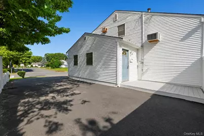 117 Selden Boulevard, Centereach, NY 11720 - Photo 4