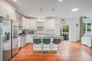 149 Stratford Dr, Poughkeepsie, NY 12603 - Photo 8