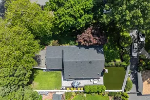 39 Marie Dr, Huntington, NY 11743 - Photo 32