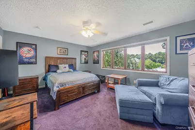 411 Robinson Avenue, Patchogue, NY 11772 - Photo 28