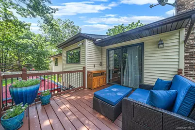 411 Robinson Avenue, Patchogue, NY 11772 - Photo 26
