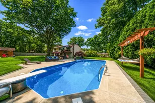411 Robinson Ave, Patchogue, NY 11772 - Photo 38