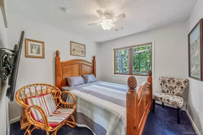 411 Robinson Avenue, Patchogue, NY 11772 - Photo 34