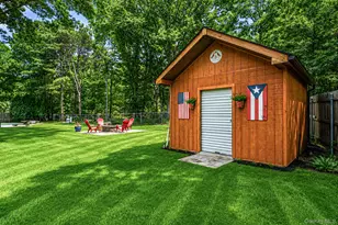 411 Robinson Ave, Patchogue, NY 11772 - Photo 40