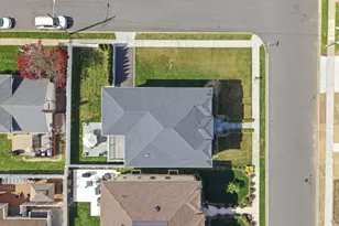 295 Dorchester Rd, Garden City, NY 11530 - Photo 40