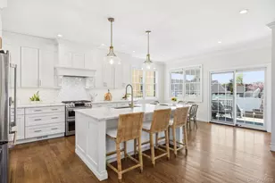 295 Dorchester Rd, Garden City, NY 11530 - Photo 14