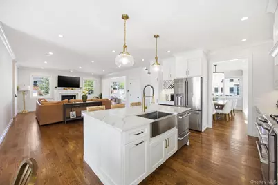 295 Dorchester Road, Garden City, NY 11530 - Photo 16