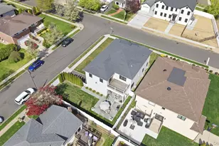 295 Dorchester Rd, Garden City, NY 11530 - Photo 38