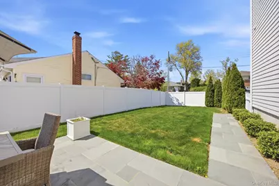 295 Dorchester Road, Garden City, NY 11530 - Photo 34