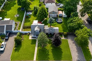 278 Ferndale Blvd, Islip, NY 11751 - Photo 2