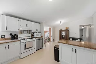 176 County Rte 17, Thompson Ridge, NY 12566 - Photo 12