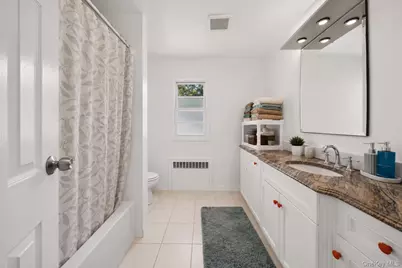 25 Putnam Avenue, West Babylon, NY 11704 - Photo 10