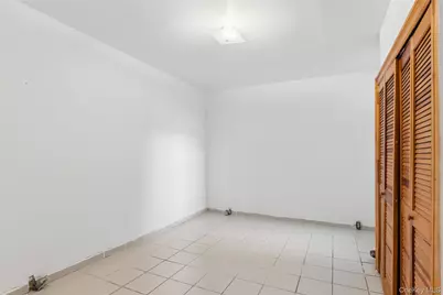 4260 Broadway #202, New York, NY 10033 - Photo 8
