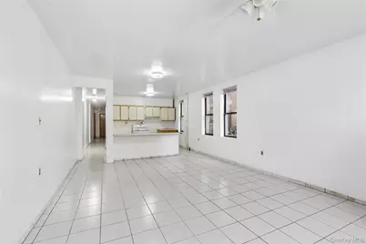 4260 Broadway #202, New York, NY 10033 - Photo 4