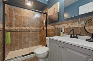 66 N Emerson Ave, Copiague, NY 11726 - Photo 14