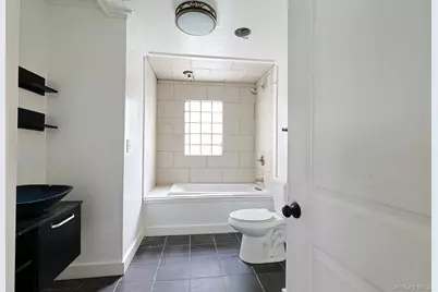 33 Fitchett Street, Poughkeepsie, NY 12601 - Photo 14