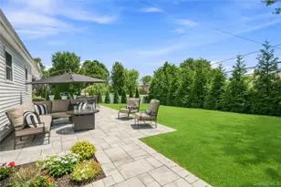 14 Elder Dr, Commack, NY 11725 - Photo 38