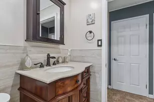 170 Tardy Ln S, Wantagh, NY 11793 - Photo 14