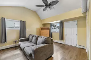 170 Tardy Ln S, Wantagh, NY 11793 - Photo 20