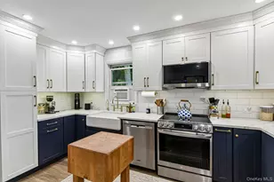 34 Solitaire Rd, Rocky Point, NY 11778 - Photo 6