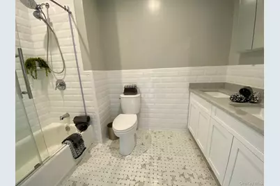 1 Charles Pond Drive #4-425, Coram, NY 11727 - Photo 12